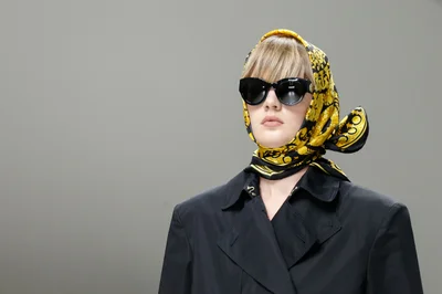 Look 3